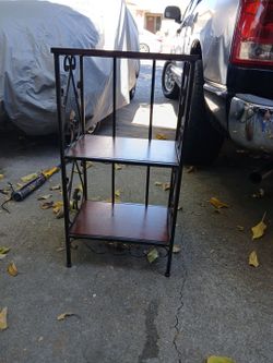 Compact Three-Tiet Metal and Wood Decorative Shelf