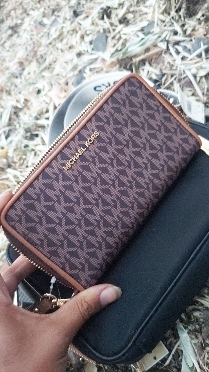 Mk Wristlet/Wallet