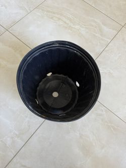 FREE Plastic Nursery Potter