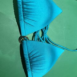 Victoria’s Secret size mall bikini top