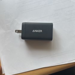 Anker Triple Adapter
