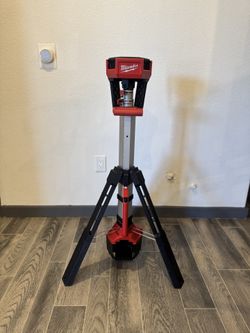 Milwaukee M18 LED rocket tower TOOL ONLY