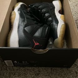 Jordan 11s