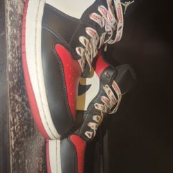 Jordan 1 Low Bred Toe 