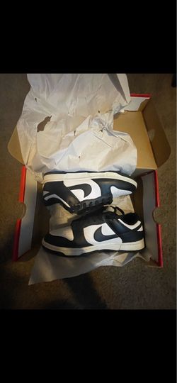 Pandas dunks size 9  men