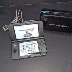 NEW NINTENDO 3DSXL HELLA GAMEZ 