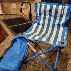 Tot Spot blue child's lawn chair in bag