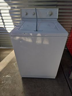 Maytag Washer Machine Heavy Duty  Work  Good