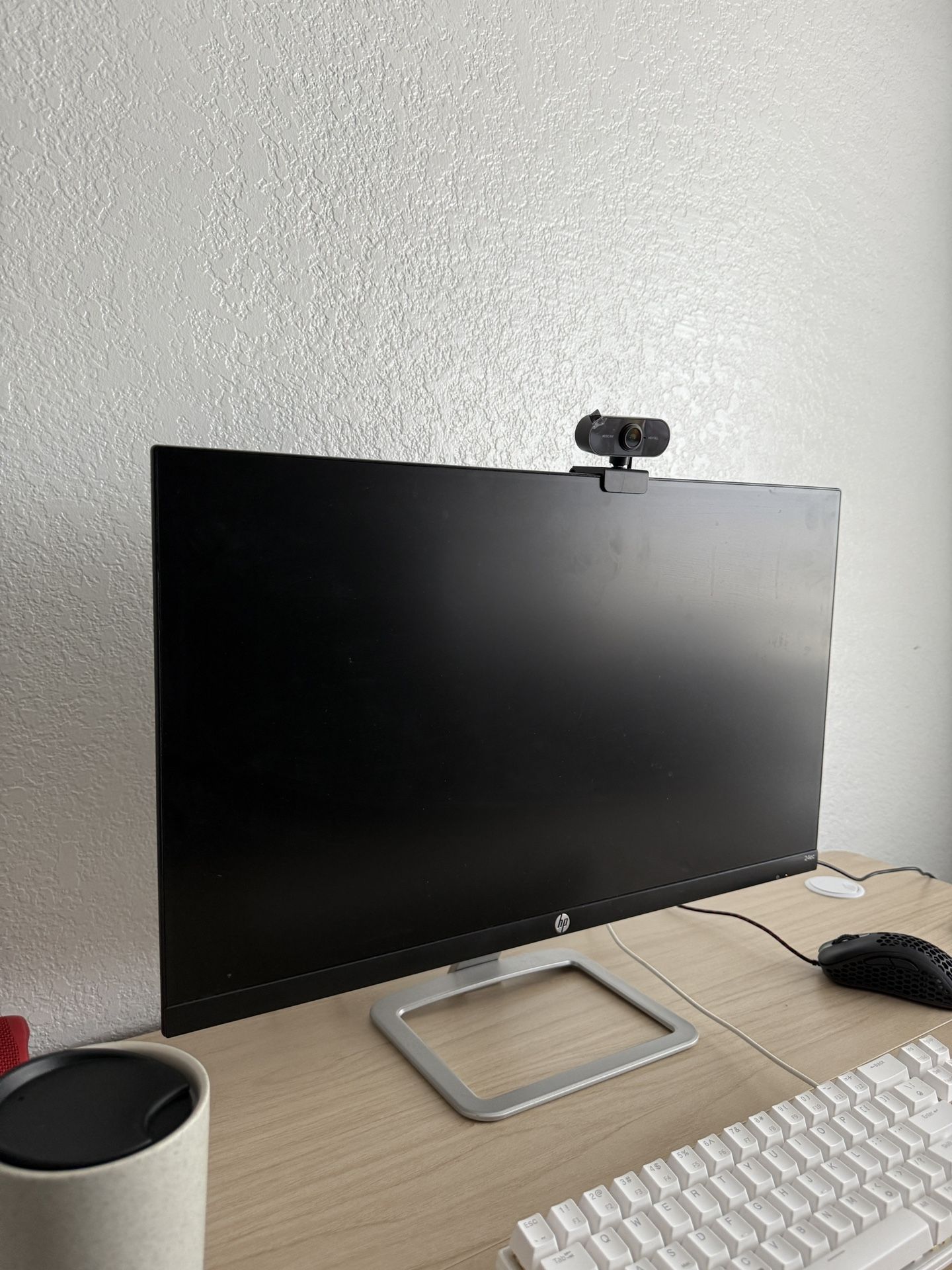 24 Inch HP monitor