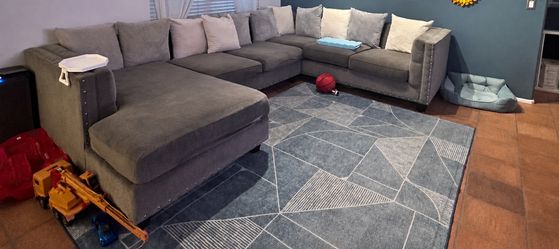 Free couch!