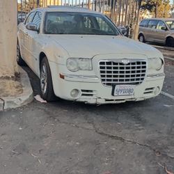 Chrysler 300 Part Out