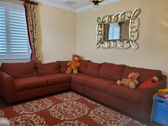 Large  Sectional Couch



