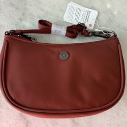 Lululemon City Essentials Mini Shoulder Bag 1L