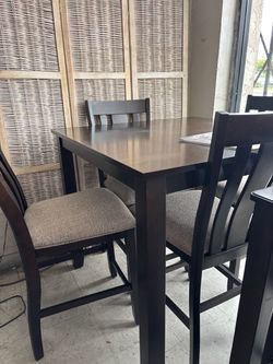 Dining table set with chairs