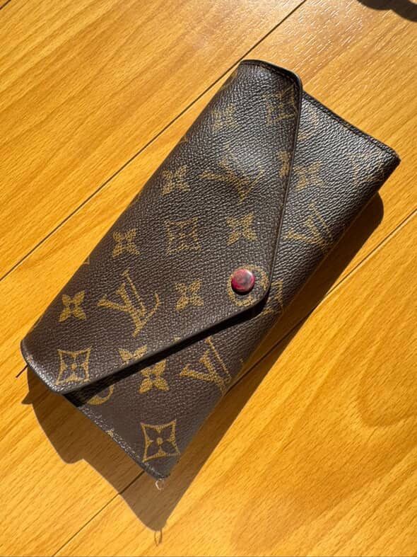 Authentic Louis Vuitton wallet