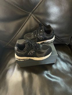 New balance shoes