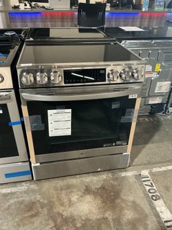 LG LSEL6335FE Electric Range (Open Box / Scratch & Dent)