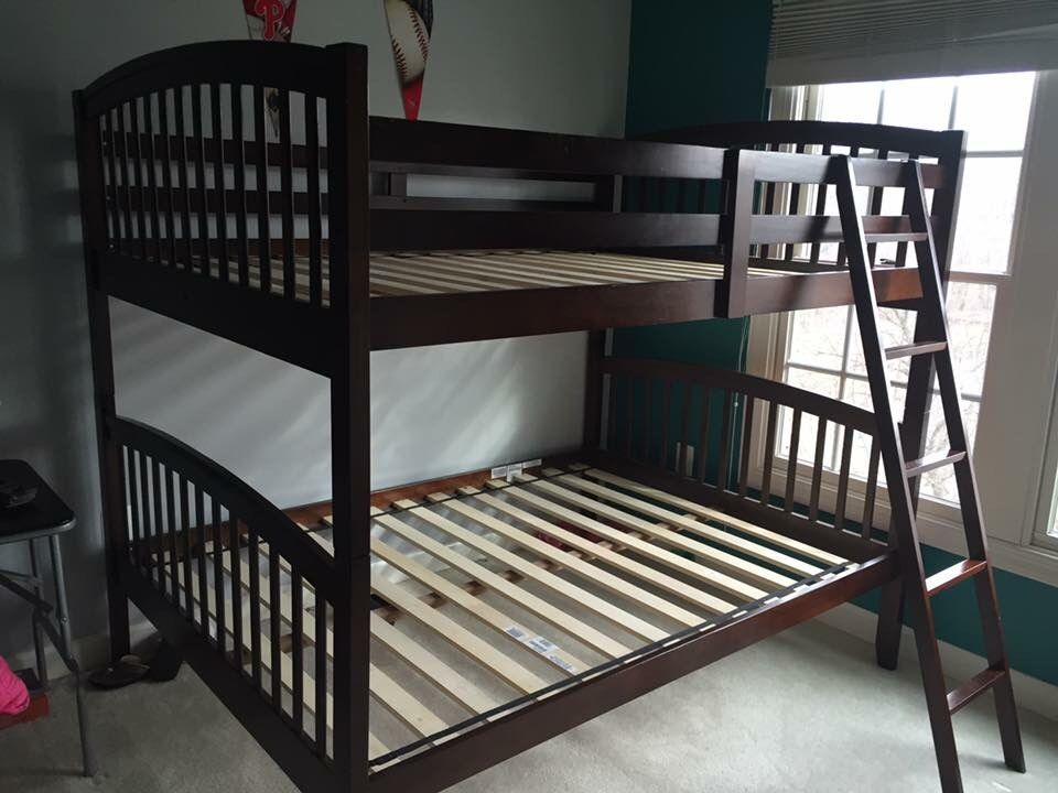 DONCO Full on Full Bunk Bed with Mattress & trundle