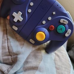 NYXI Wizard GameCube-style Nintendo switch controller 