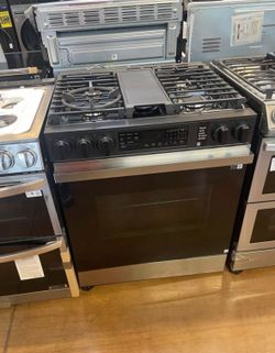 Gas stove range Samsung bespoke 30 inch wide slide in stainless steel