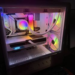 White Gaming PC