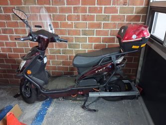 Electric motorcycle  and trailer