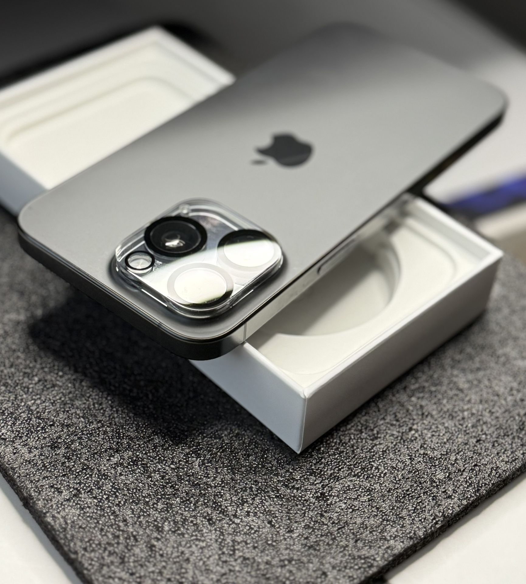 METROPCS Apple Iphone 15 pro max $650