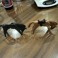 Vintage 1974 GEOBRA PLAYMOBILE BROWN HORSE WITH BLACK SADDLE 