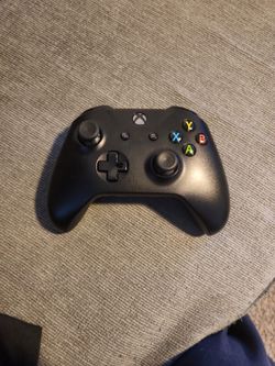 Xbox One Controller 30$.