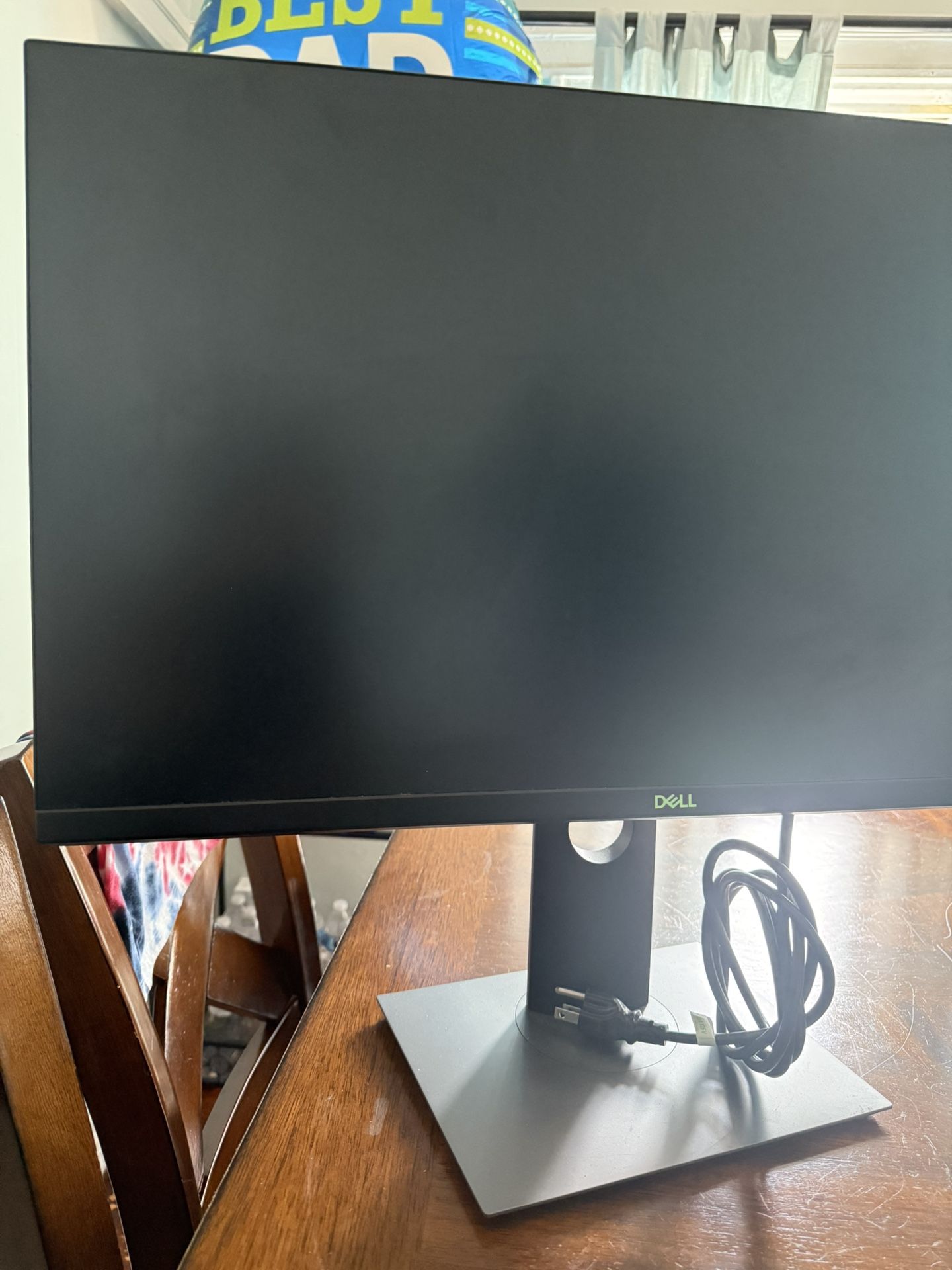Dell 27” Monitor QdHD