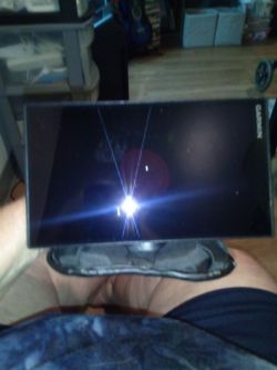 Garmin GPS Device – Cracked Screen