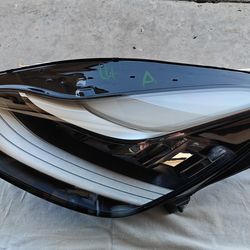 Tesla head light