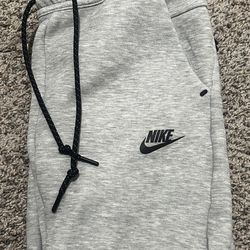 nike tech fleece