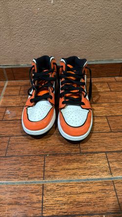 Nike Airs
