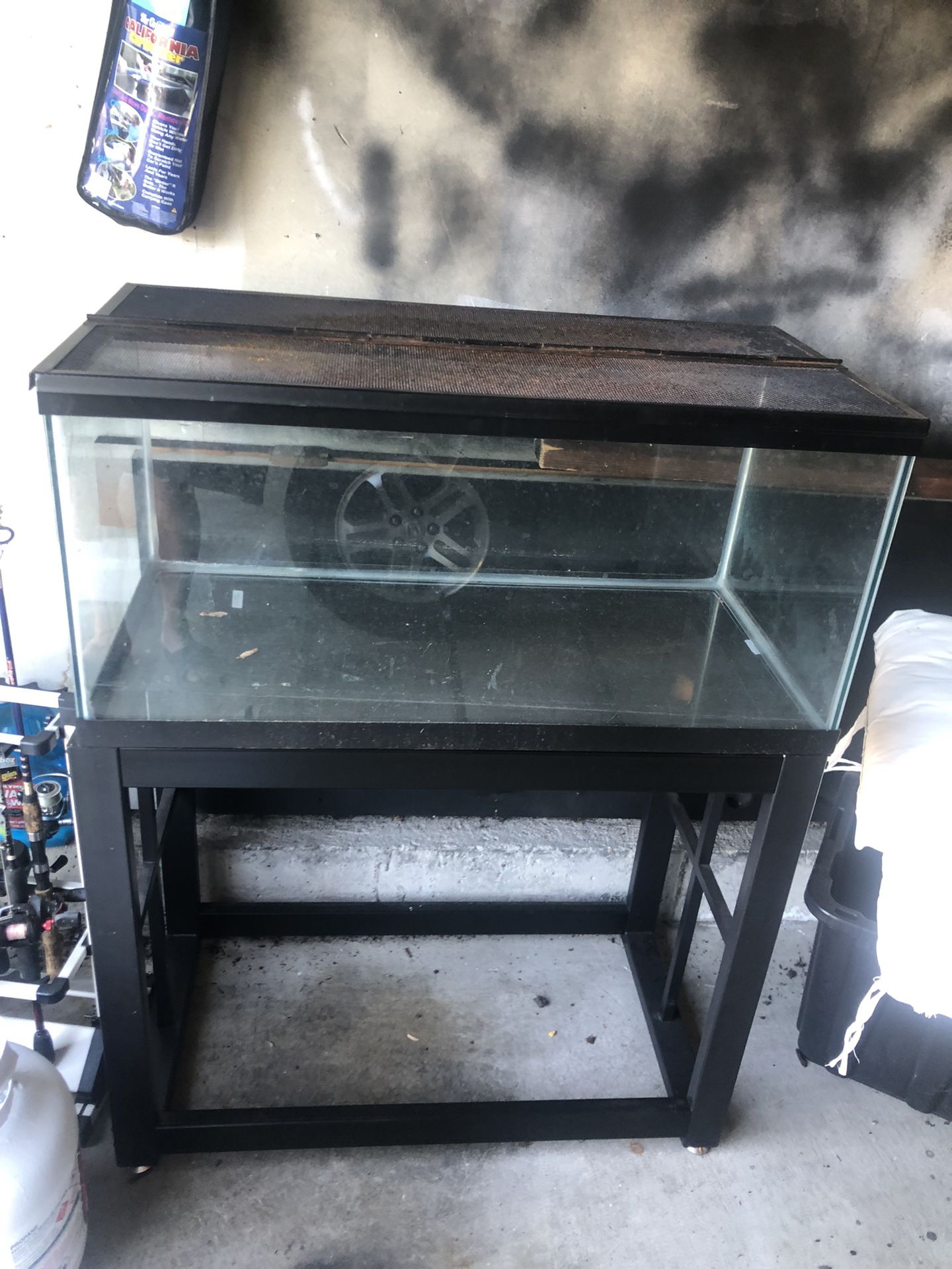 40 Gallon Tank With Stand