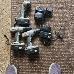 3 Drills 1 Flashlite 2 Chargers. Not Sure If Batteries Work.