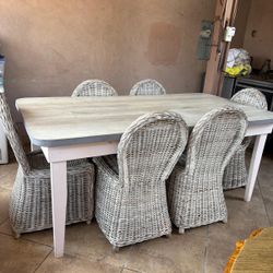 Dinning Table With 6 Chairs  