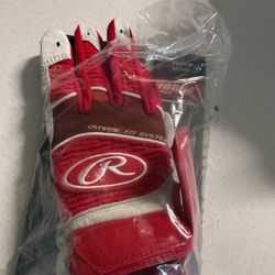 Brand New Still In Packages Batting Gloves Youth 