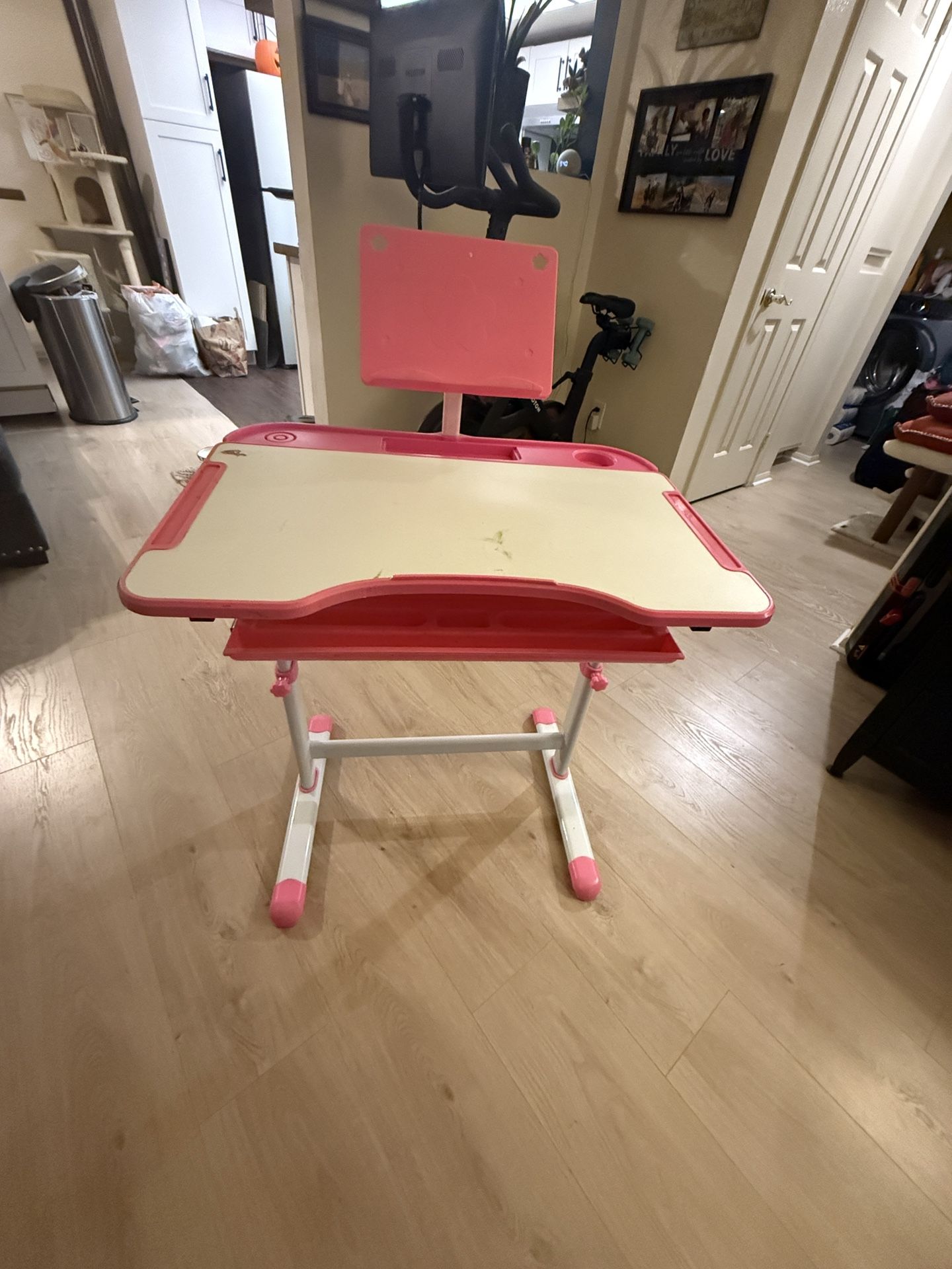 Child’s Desk