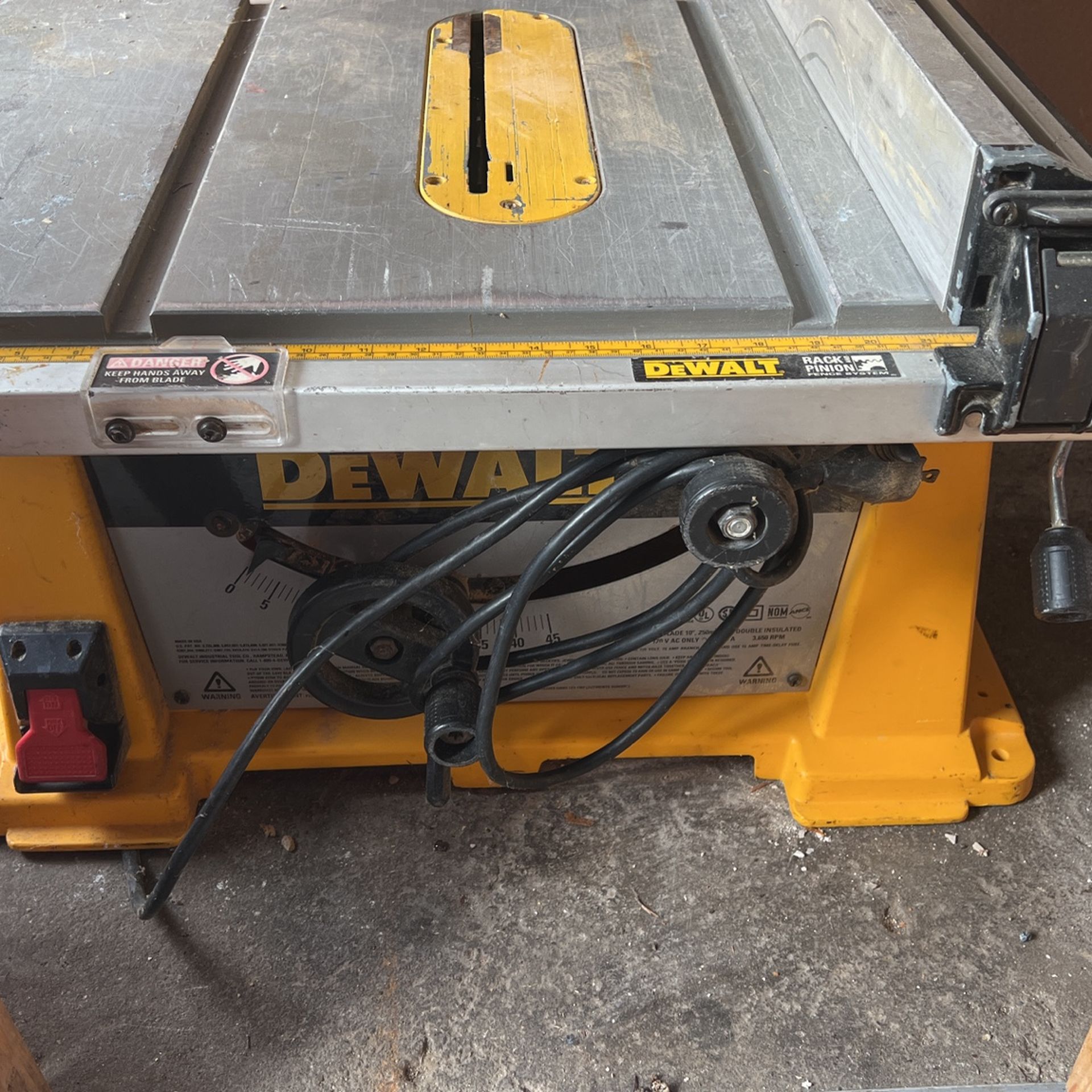 DeWalt tablesaw 10 inch blade