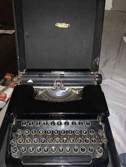 Corona Standard typewriter