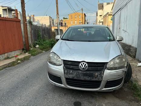 Tengo Este Carro A La Venta