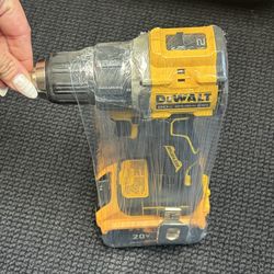 DEWALT DRILL