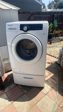 Samsung front load w/pedestal
