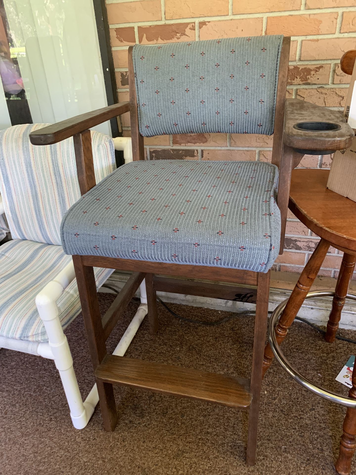 Free Captain Style Pool Hall Stool Chair