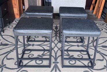 4 Barstools