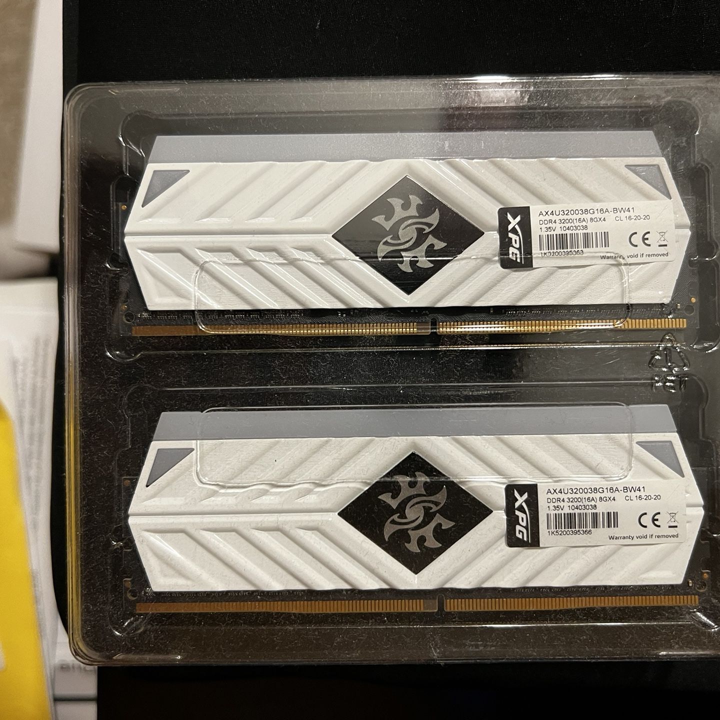 XPG SPECTRIX D41 GB RAM 8GB (2X8GB) DDR4 3200MHZ AX4U320038G16A