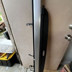 retractable cargo cover shade