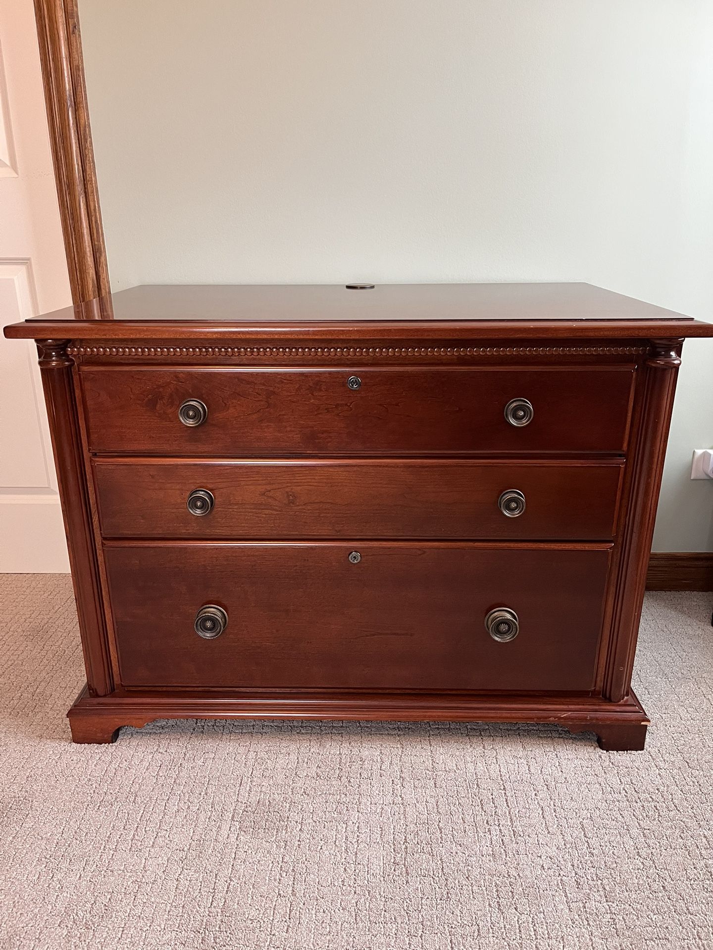 Brown/Oak File Cabinet