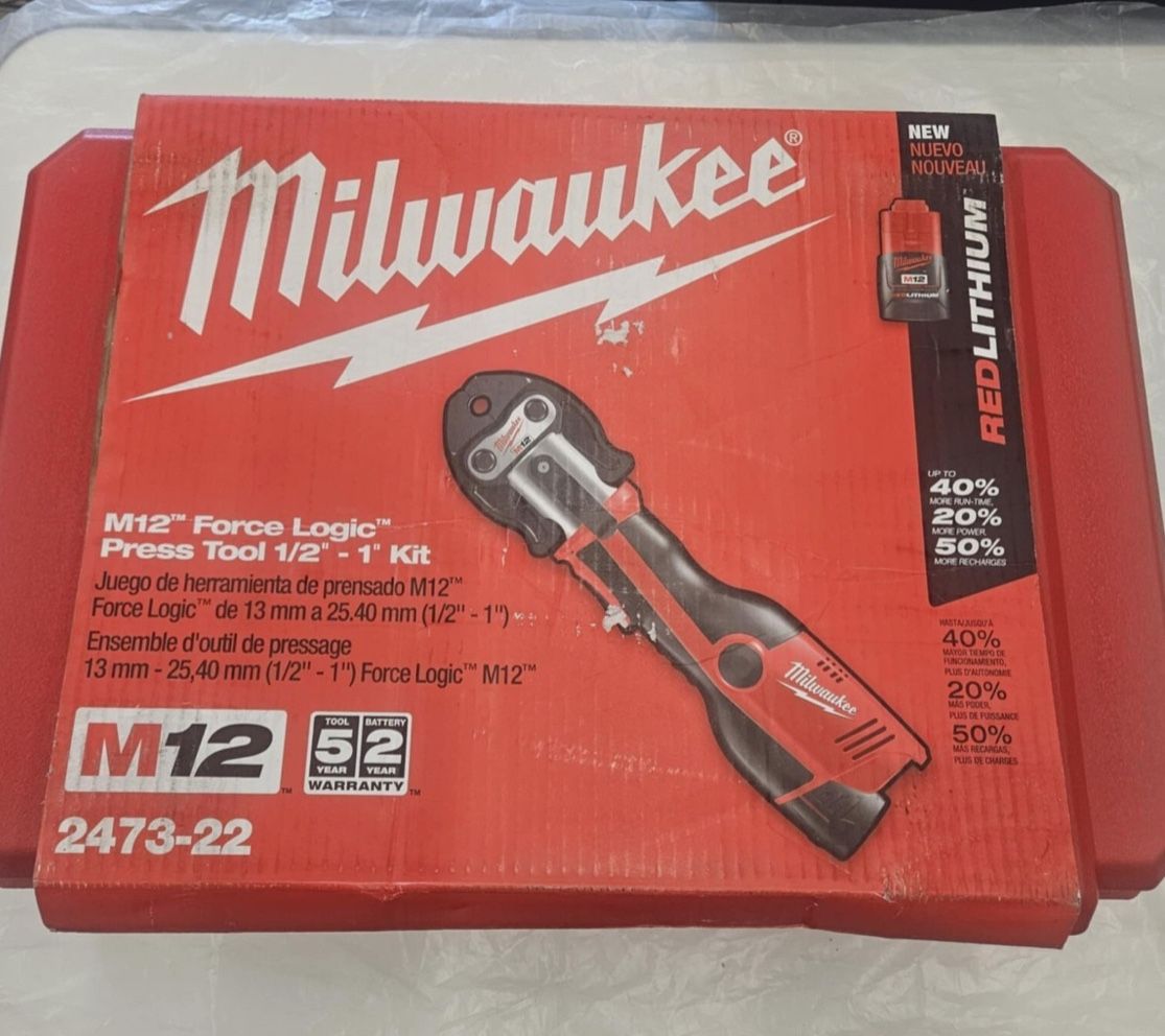 Milwaukee 2473-22 M12 Force Logic Press Tool Kit